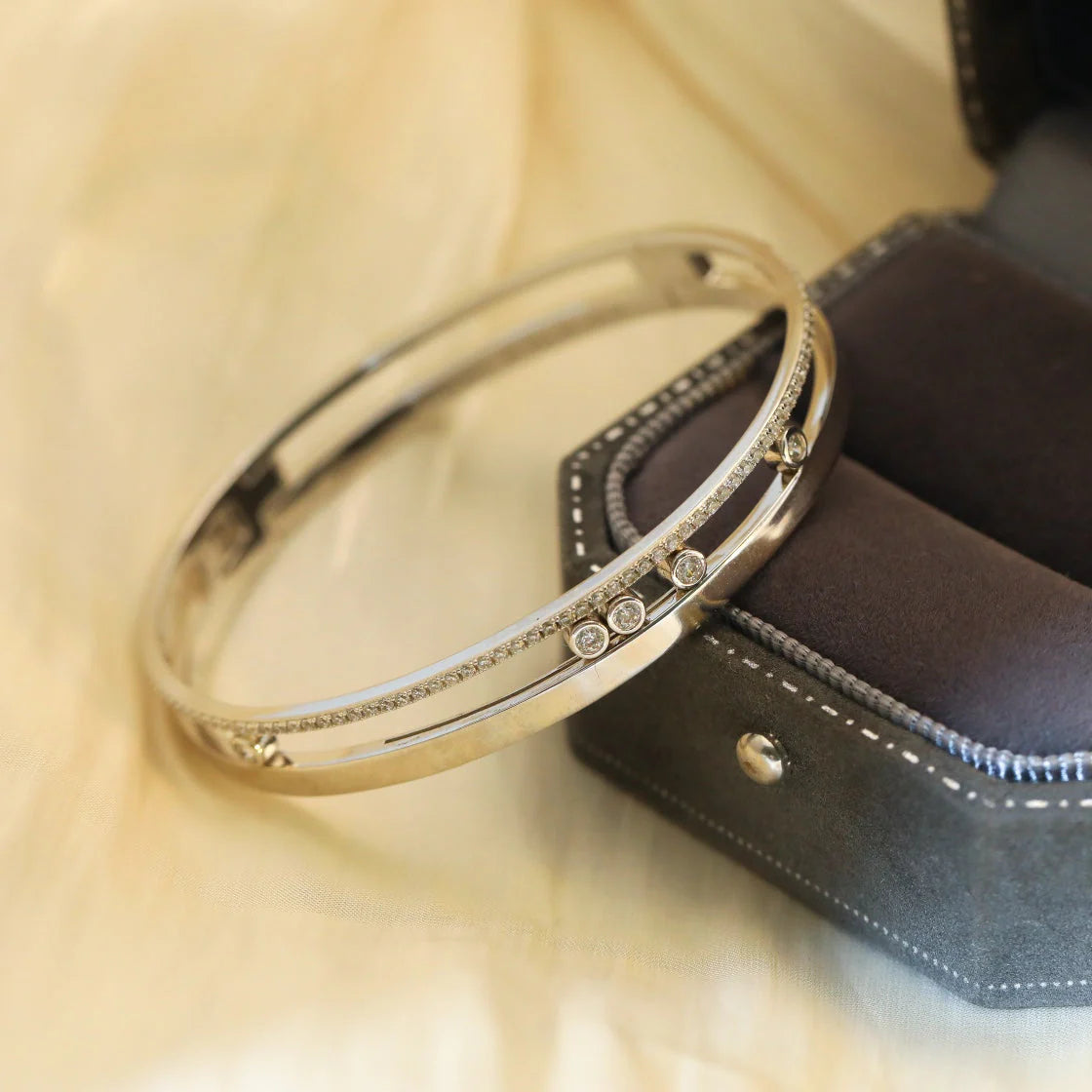 [Ornora Jewelry]Move Romane Diamond Bangle Bracelet