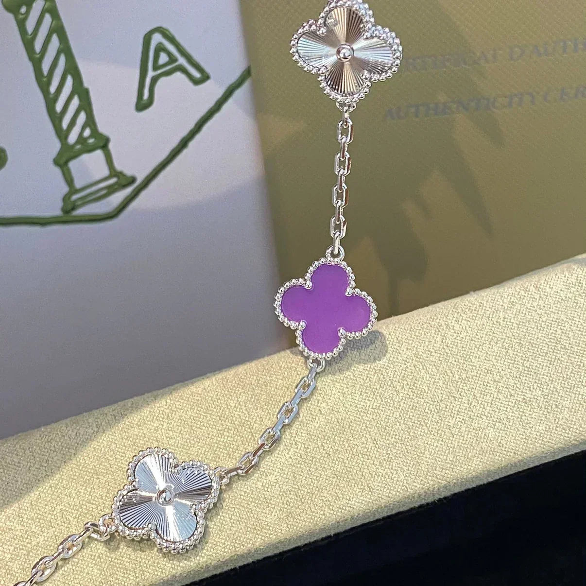 [Ornora Jewelry] CLOVER 5 MOTIF VIOLET BRACELET COLLECTION