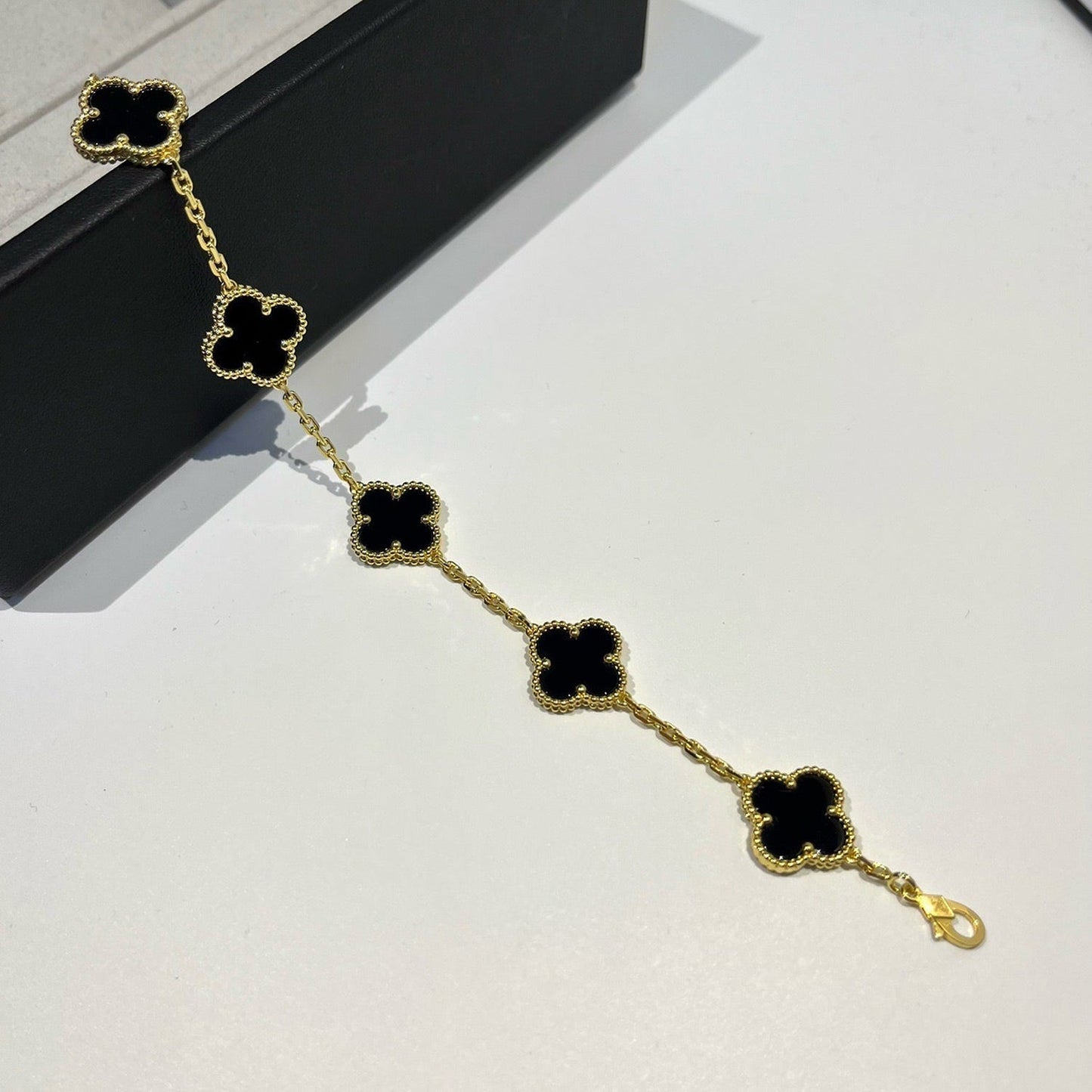 [Ornora Jewelry] CLOVER 5 MOTIF ONYXS BRACELET COLLECTION
