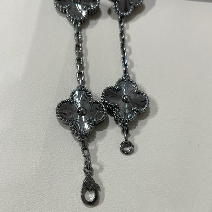 [Ornora Jewelry]CLOVER 5 MOTIF BLACK BRACELET