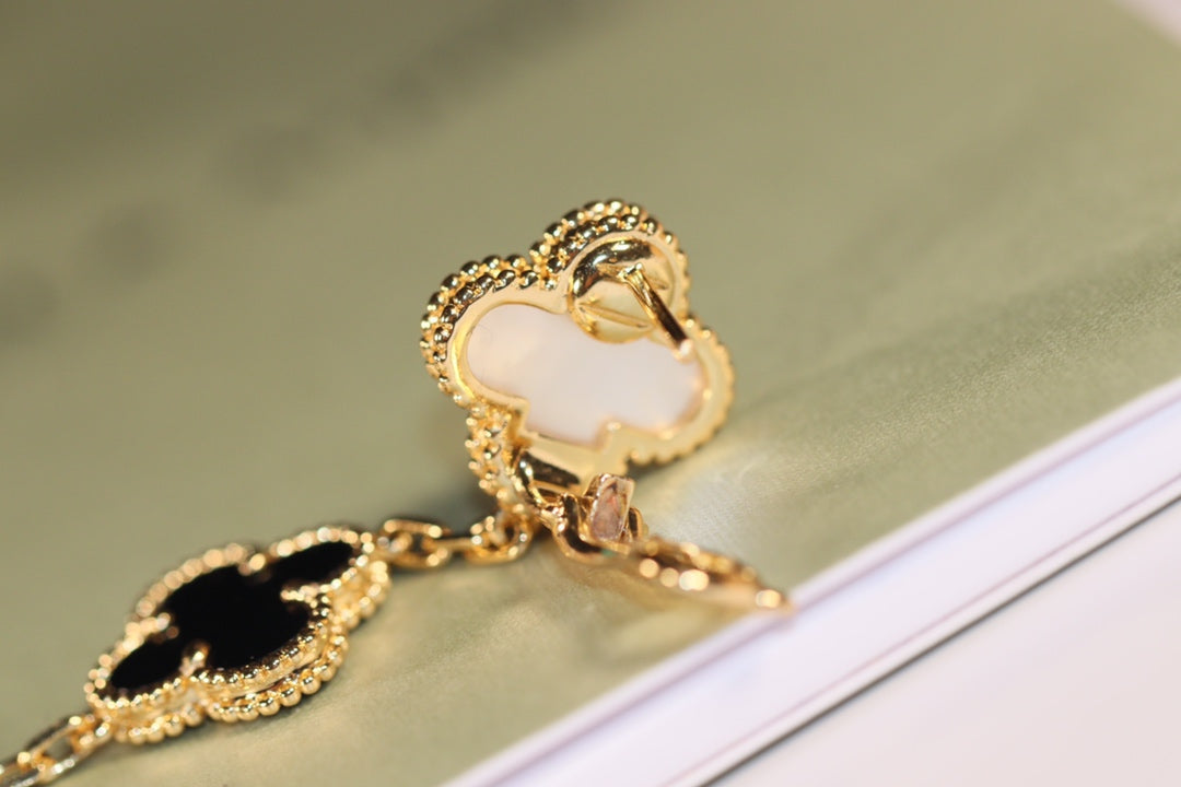 [Ornora Jewelry]CLOVER EARRINGS GOLD ONYX MOP 3 MOTIF