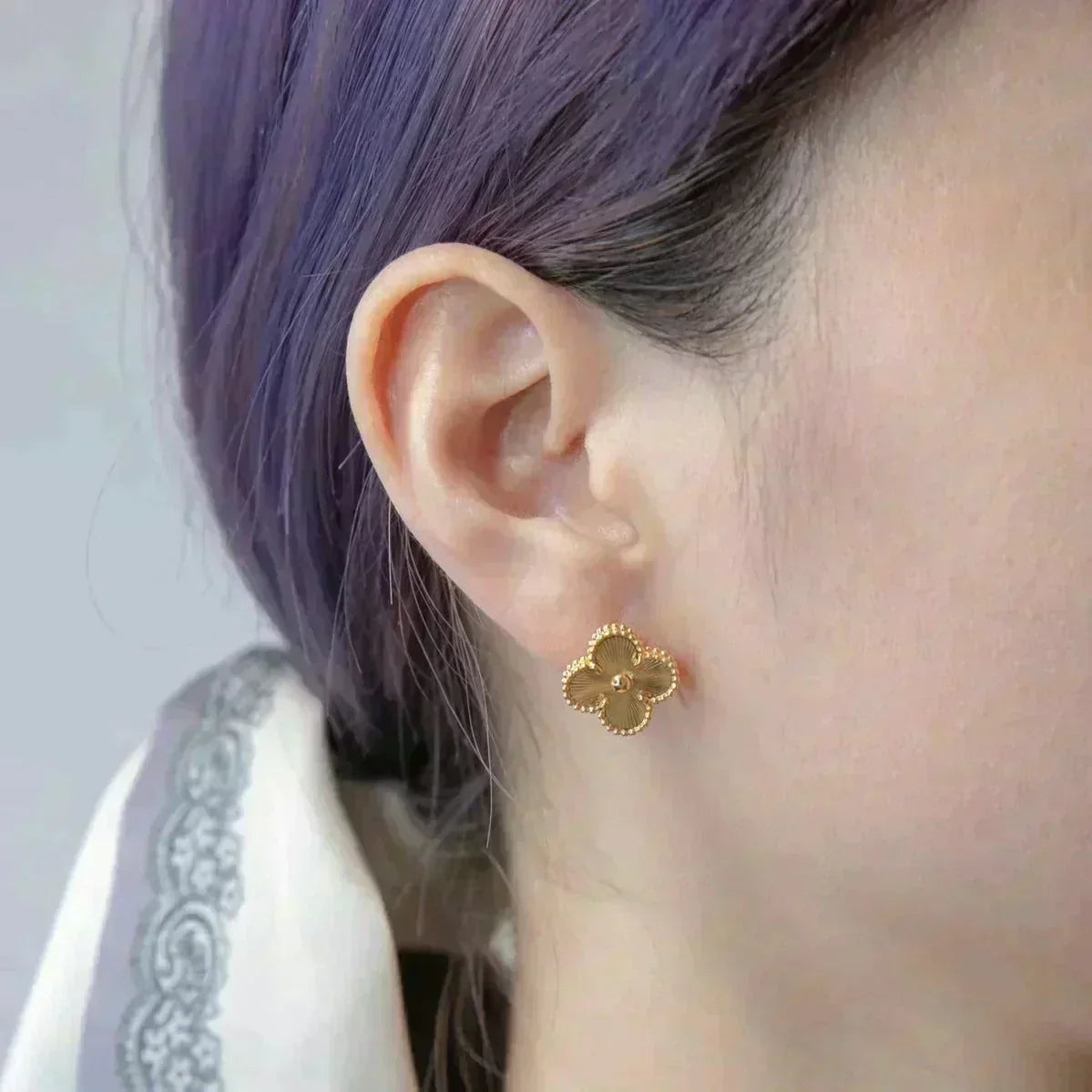 [Ornora Jewelry]CLOVER MEDIUM 1 MOTIFS LASER EARRINGS