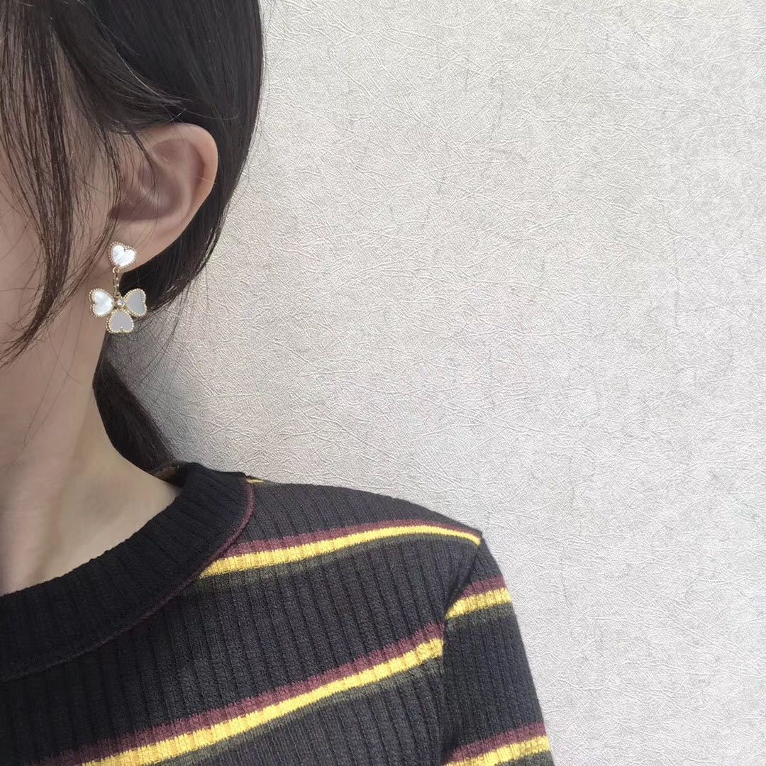 [Ornora Jewelry]CLOVER SWEET WHITE MOP EARRINGS