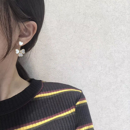[Ornora Jewelry]CLOVER SWEET WHITE MOP EARRINGS