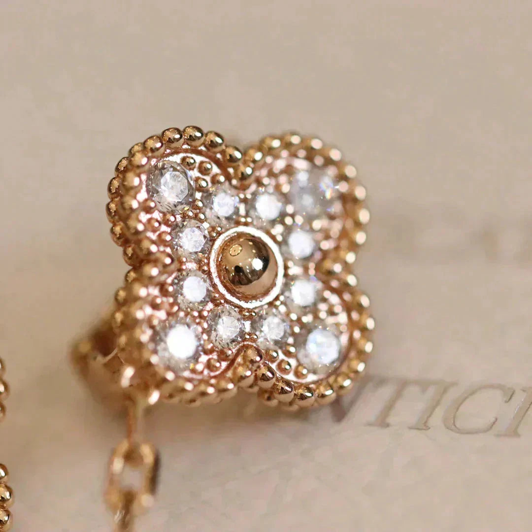 [Ornora Jewelry]CLOVER MEDIUM 1 MOTIFS FUll DIAMOND EARRINGS