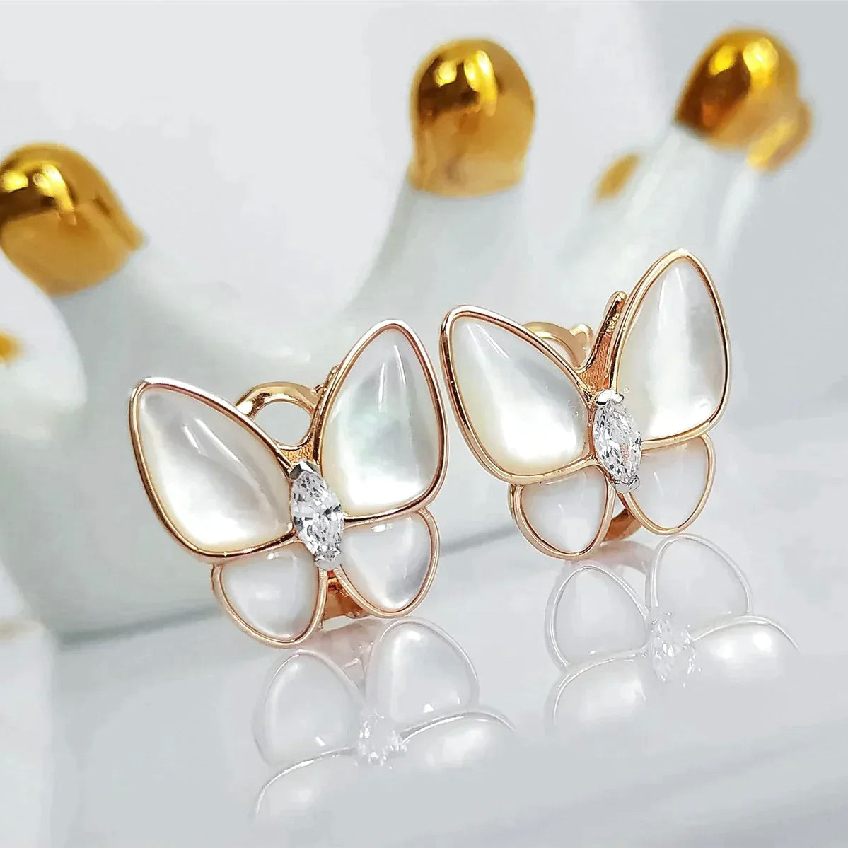 [Ornora Jewelry]BUTTERFLY MOP DIAMOND EARRINGS