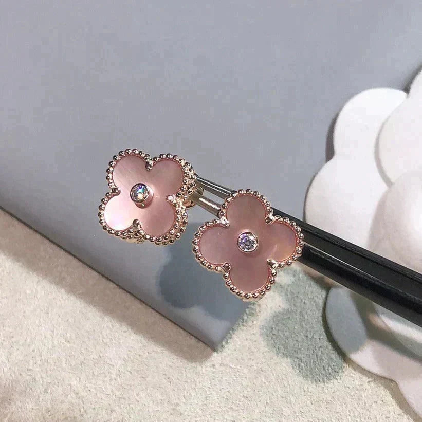 [Ornora Jewelry]CLOVER MEDIUM 1 MOTIFS  PINK MOP DIAMOND EARRINGS