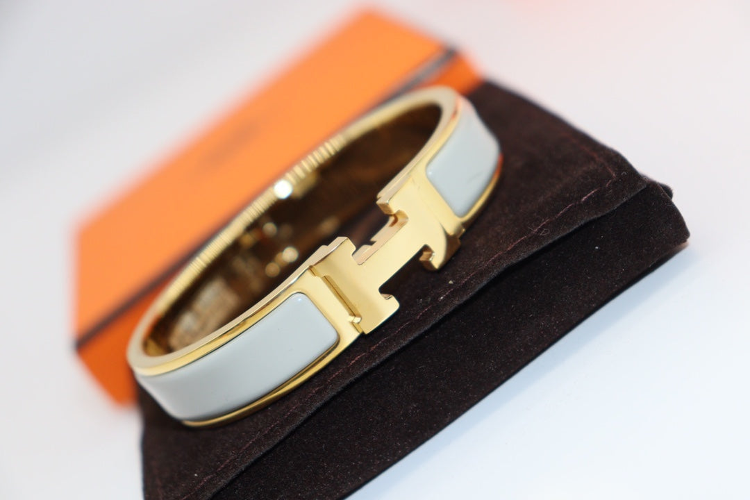 [Ornora Jewelry]H LIGHT BLUE BRACELET