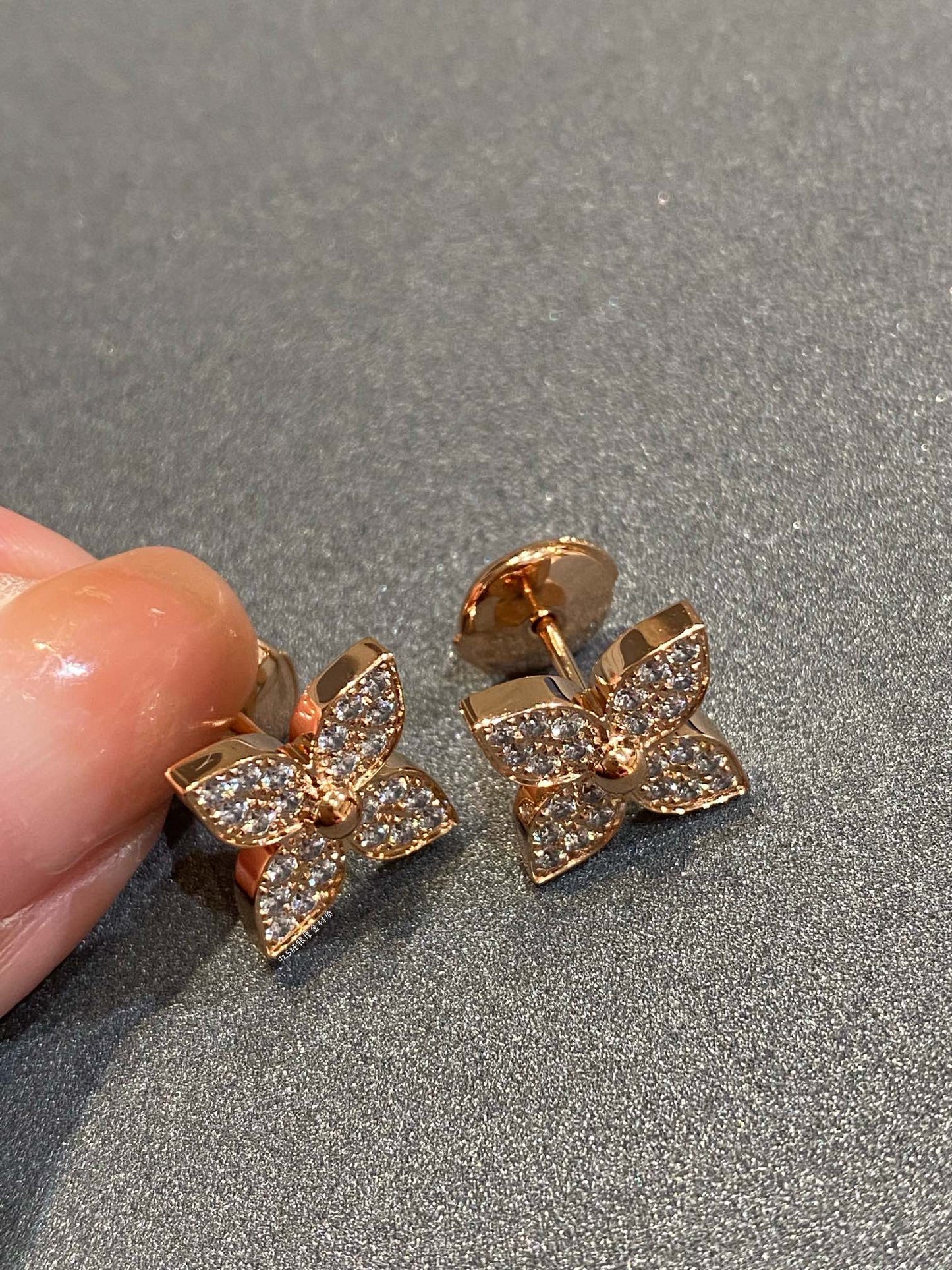 [Ornora Jewelry]STAR DIAMOND EARRINGS