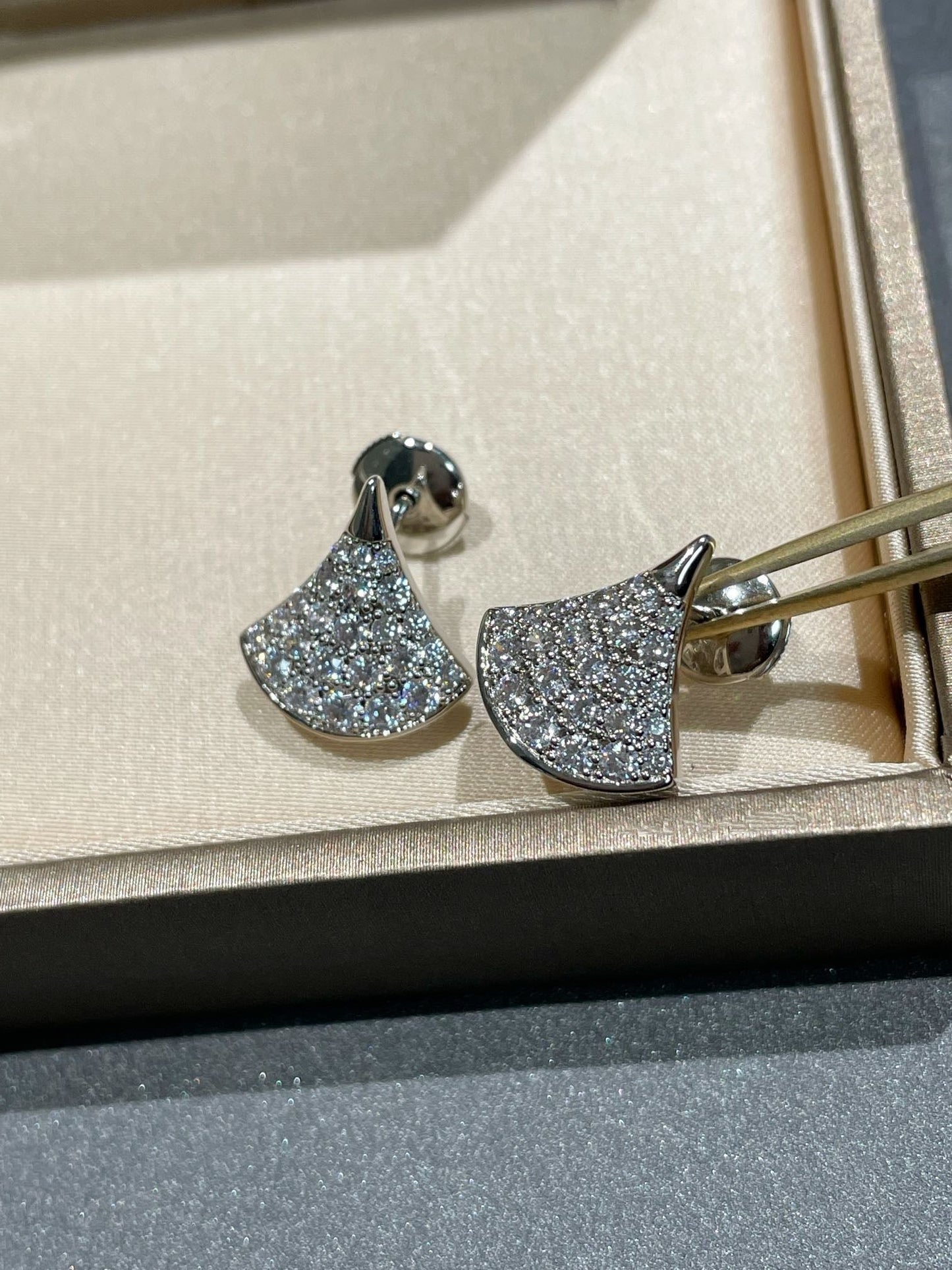 [Ornora Jewelry]DREAM STUD EARRINGS DIAMOND