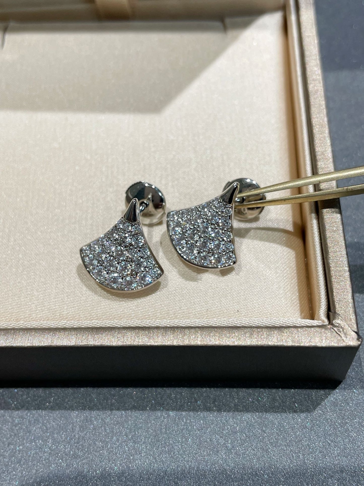 [Ornora Jewelry]DREAM STUD EARRINGS DIAMOND