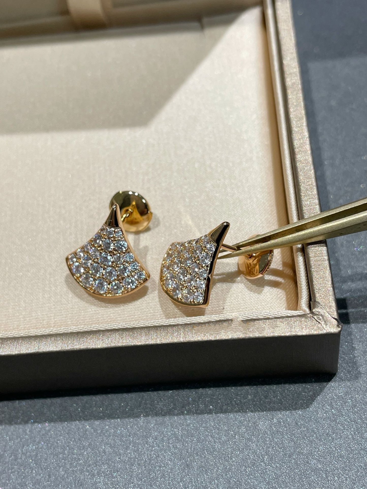 [Ornora Jewelry]DREAM STUD EARRINGS DIAMOND