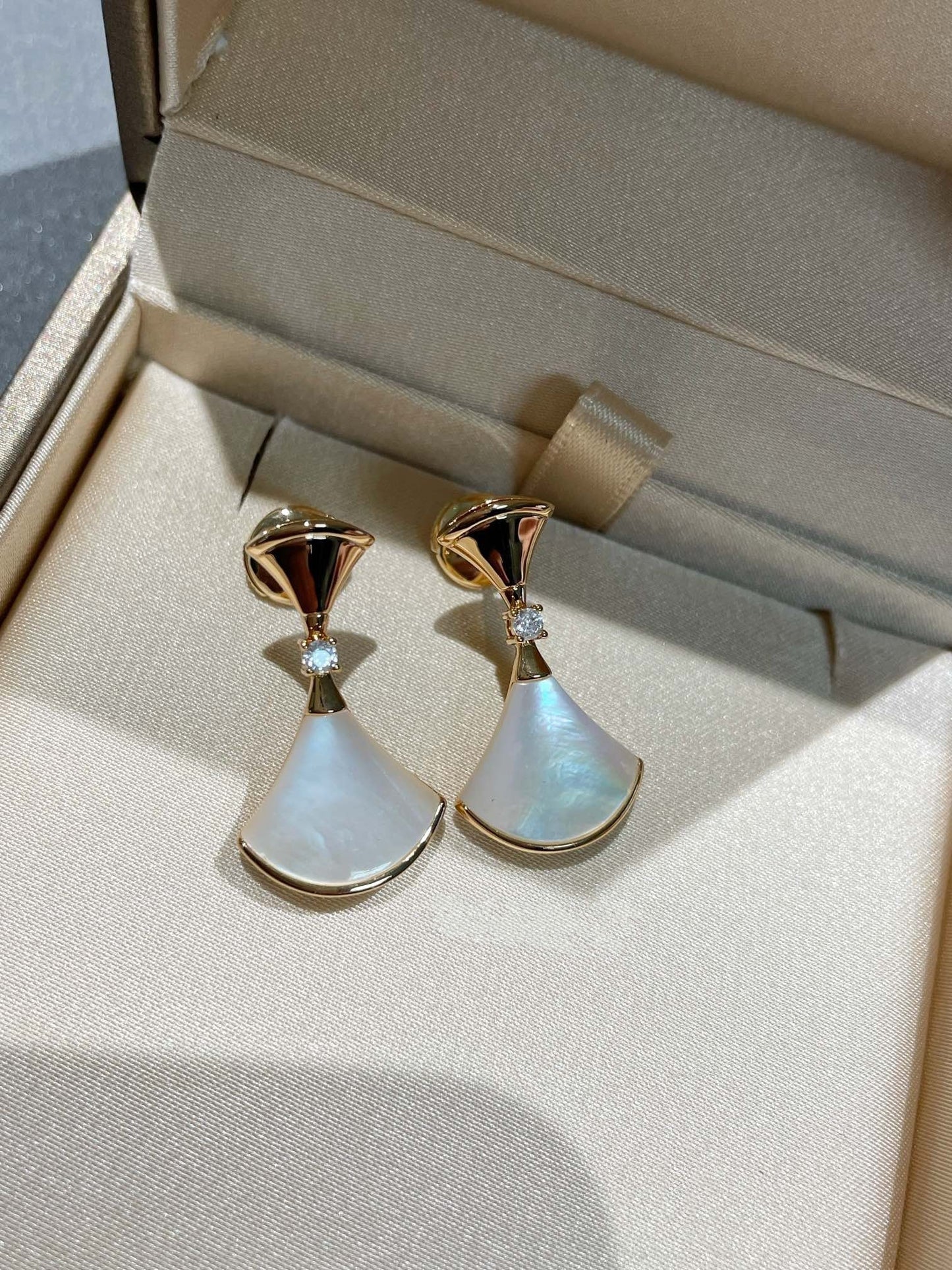 [Ornora Jewelry]DREAM MOP 1 DIAMOND EARRINGS