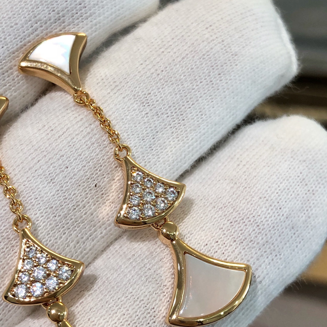 [Ornora Jewelry]DREAM EARRINGS 3 MOTIFS DIAMOND MOP PINK GOLD