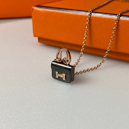 [Ornora Jewelry]CONSTANCE BLACK PEDANT PINK GOLD NECKLACE