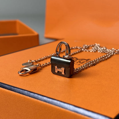 [Ornora Jewelry]CONSTANCE BLACK PEDANT PINK GOLD NECKLACE