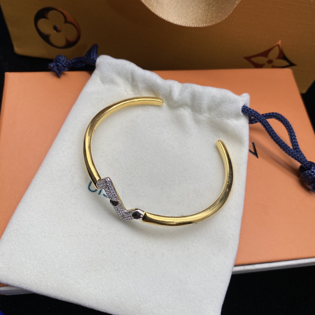 [Ornora Jewelry]VOLTE UPSITE DOWN DIAMOND GOLD OPEN BRACELET