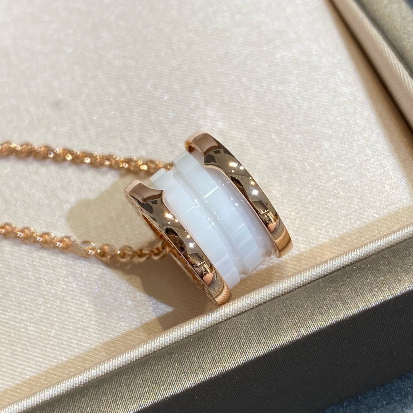 [Ornora Jewelry]ZERO 1 WHITE CERAMIC PINK GOLD NECKLACE