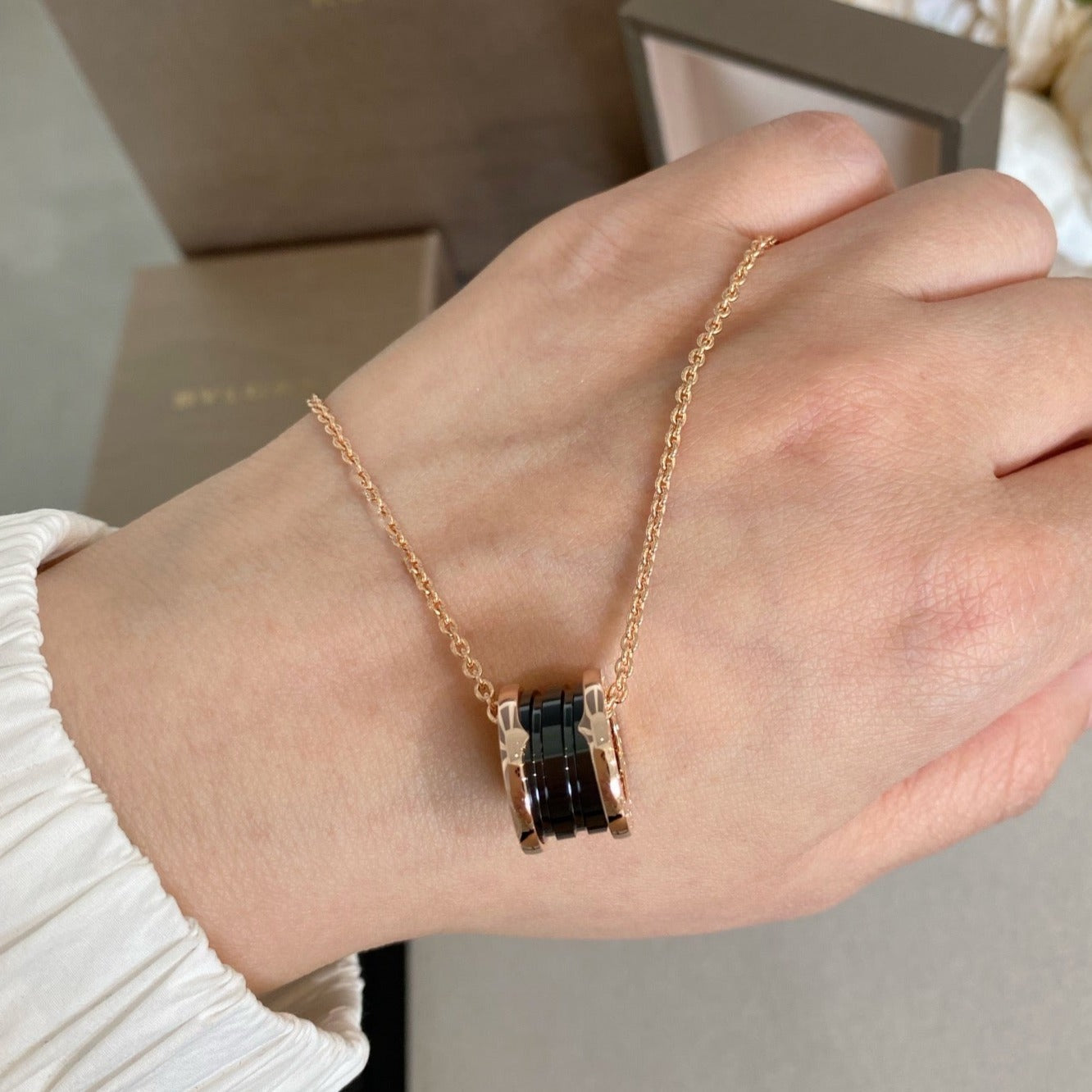 [Ornora Jewelry]ZERO 1 BLACK CERAMIC PINK GOLD NECKLACE