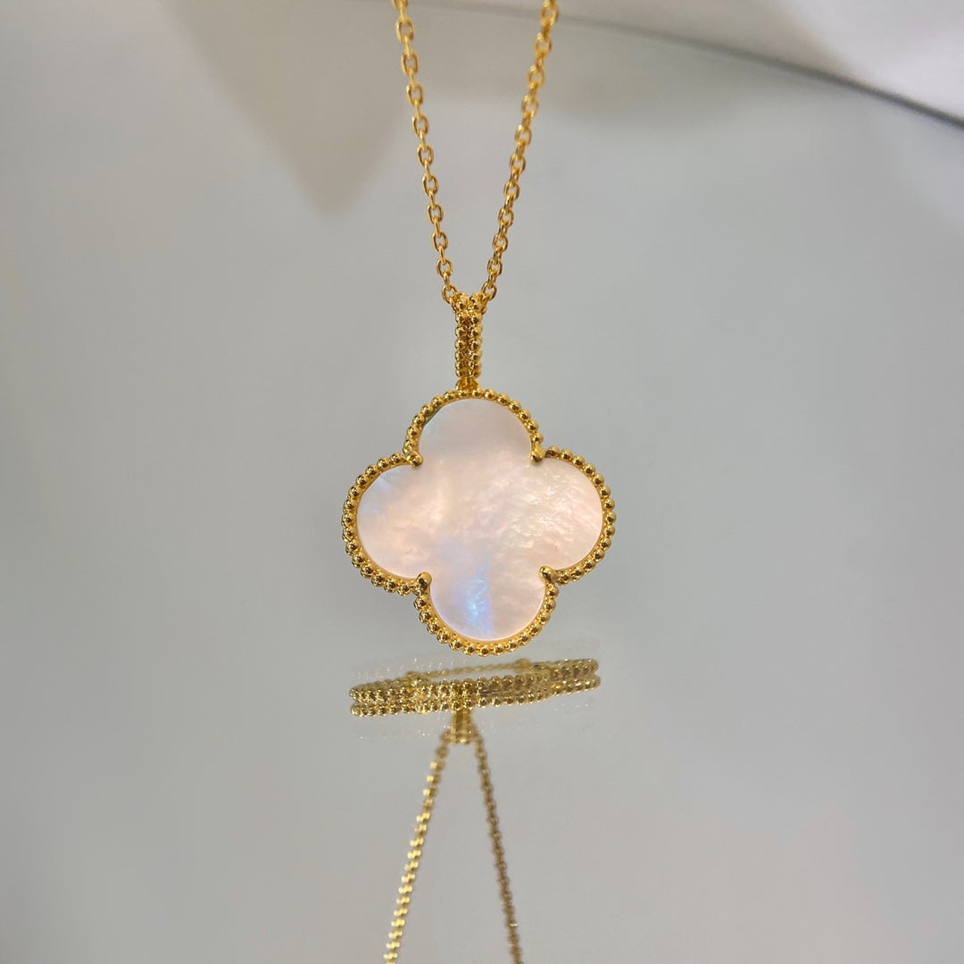 [Ornora Jewelry]CLOVER 25MM MOP LARGE PENDANT NECKLACE