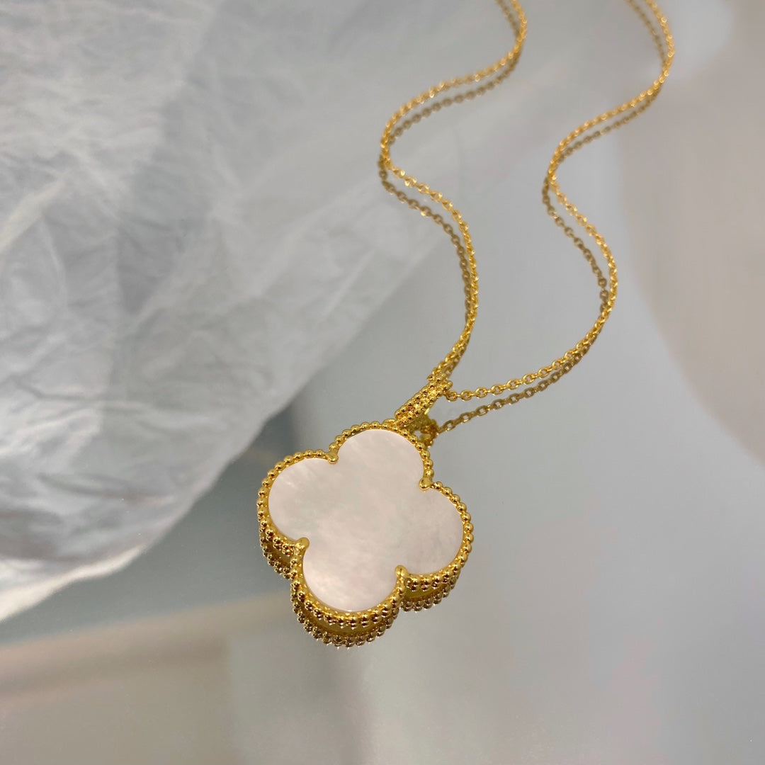 [Ornora Jewelry]CLOVER 25MM MOP LARGE PENDANT NECKLACE