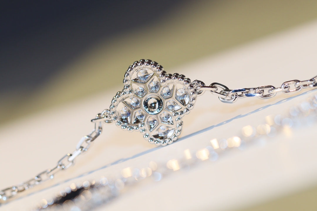 [Ornora Jewelry]CLOVER 20 MOTIFS ONYX DIAMOND SILVER