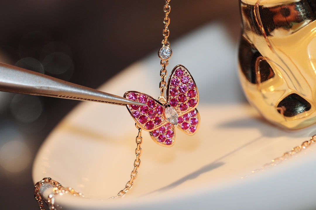 [Ornora Jewelry]BUTTERFLY RED DIAMOND ROSE GOLD NECKLACE