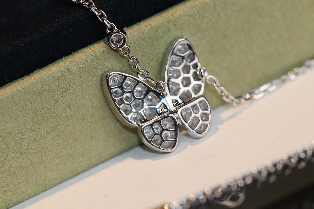 [Ornora Jewelry]BUTTERFLY DIAMOND NECKLACE
