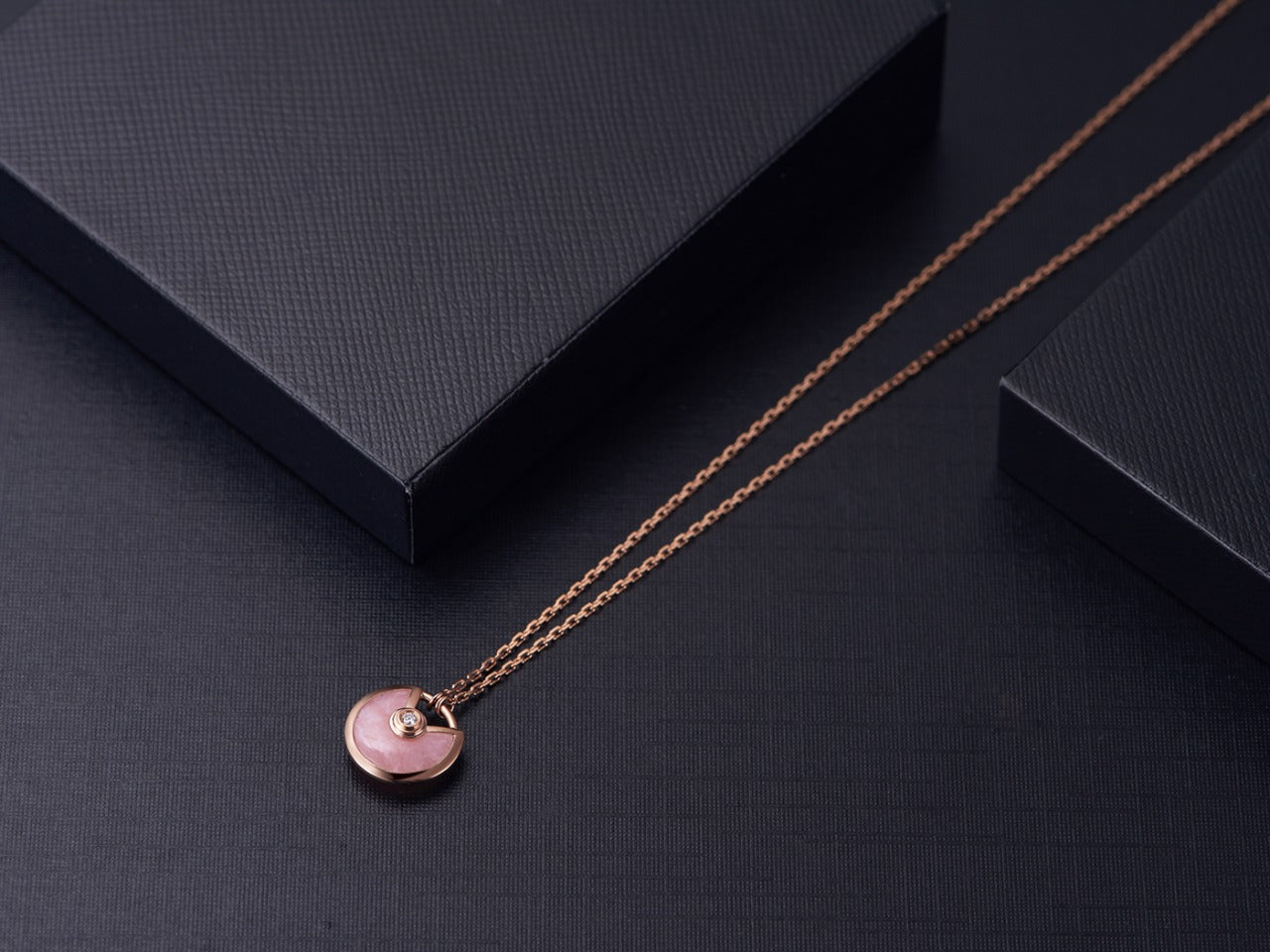[Ornora Jewelry]AMULETTE ROSE GOLD PINK MOP NECKLACE