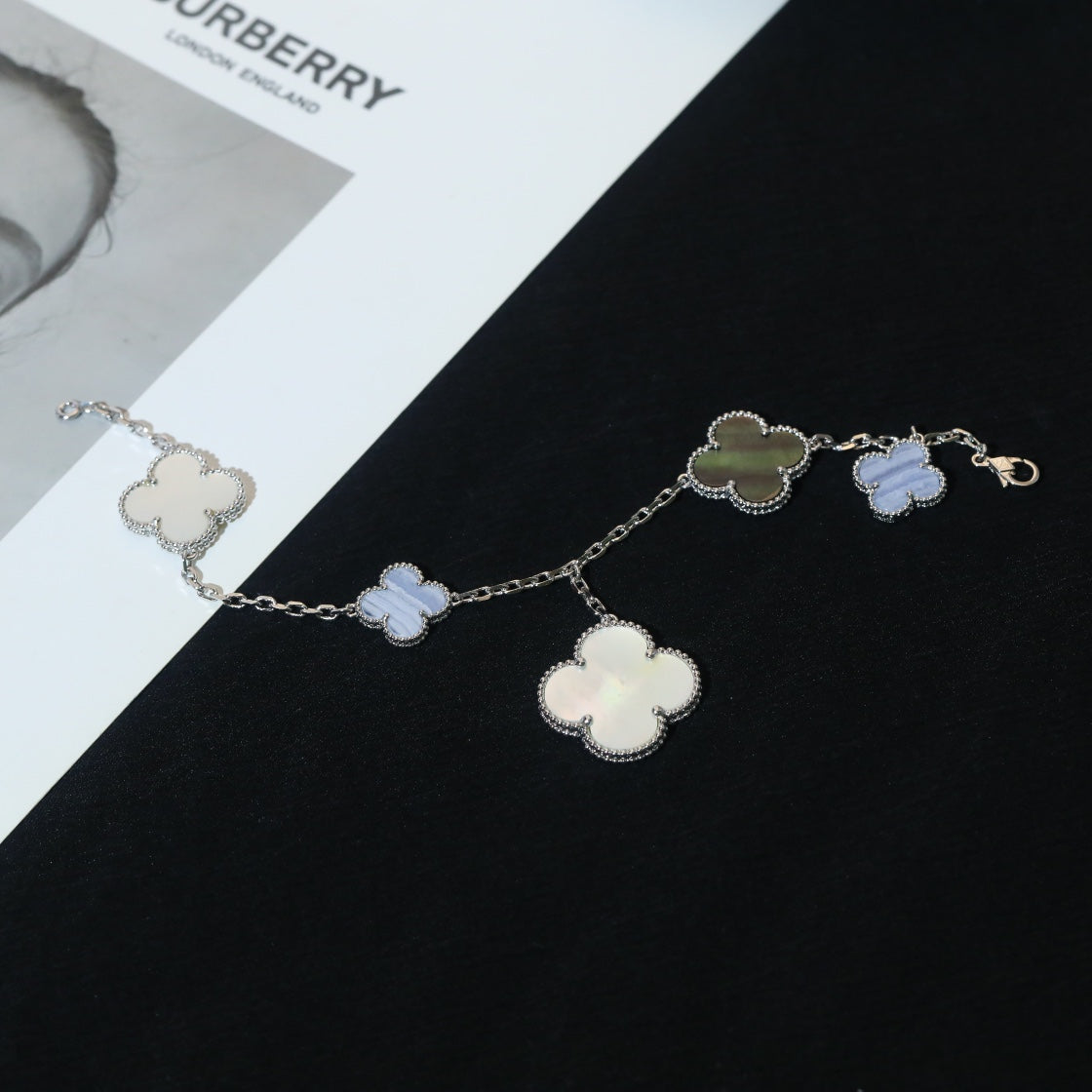 [Ornora Jewelry]CLOVER BRACELET 5 MOTIFS MOP CHALCEDONY SILVER