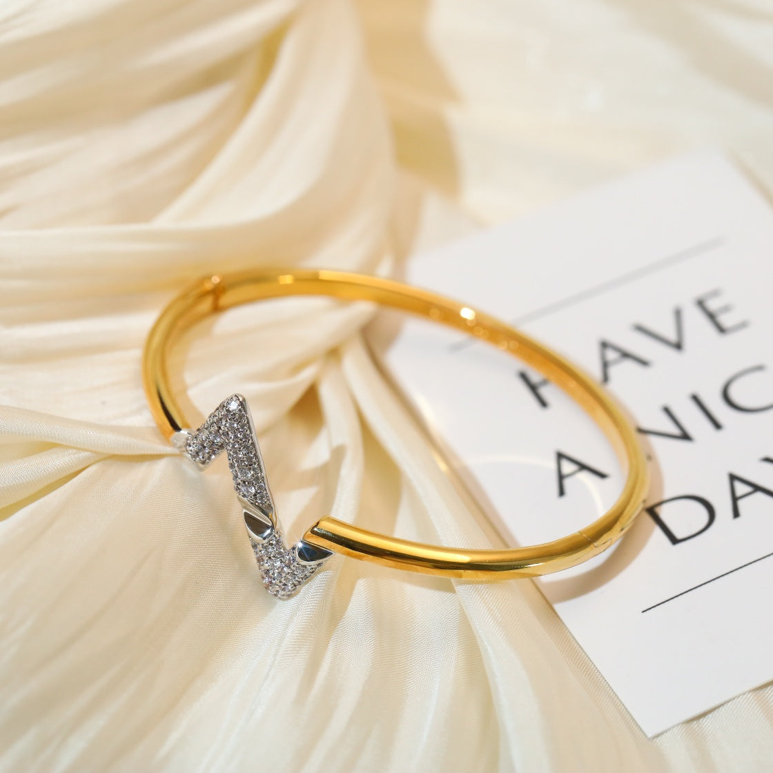 [Ornora Jewelry]VOLTE UPSITE DOWN GOLD DIAMOND BRACELET