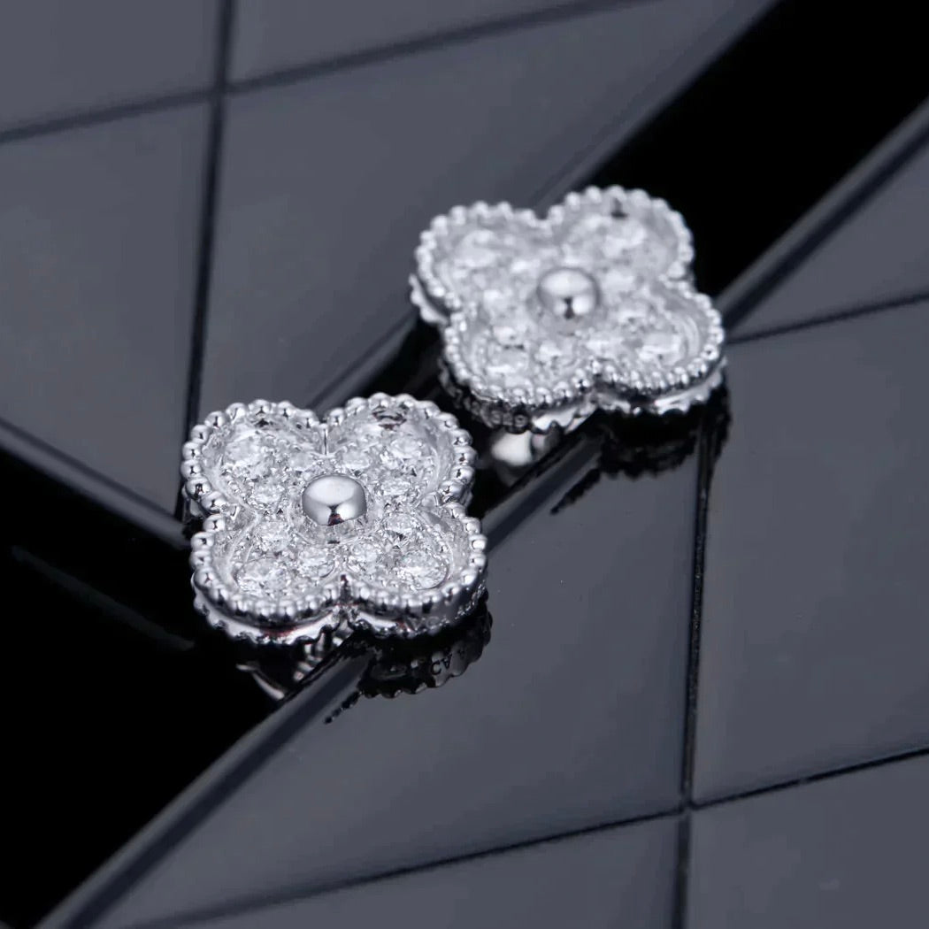 [Ornora Jewelry]CLOVER 1 MOTIFS DIAMOND STUD EARRINGS SILVER