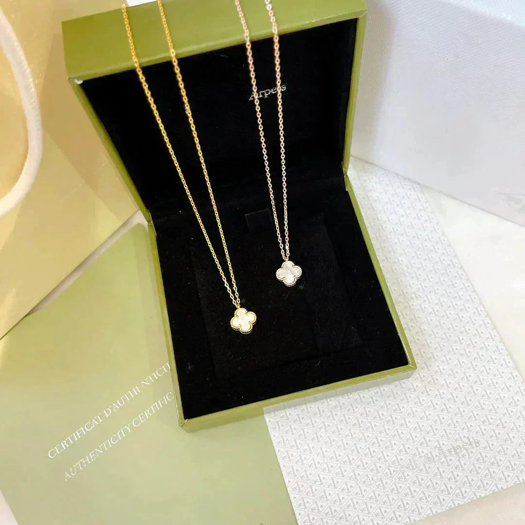 [Ornora Jewelry]CLOVER MINI 9.5MM WHITE MOTHER-OF-PEARL NECKLACE