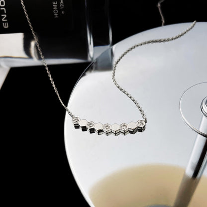 [Ornora Jewelry]BEE MY LOVE DIAMOND NECKLACE