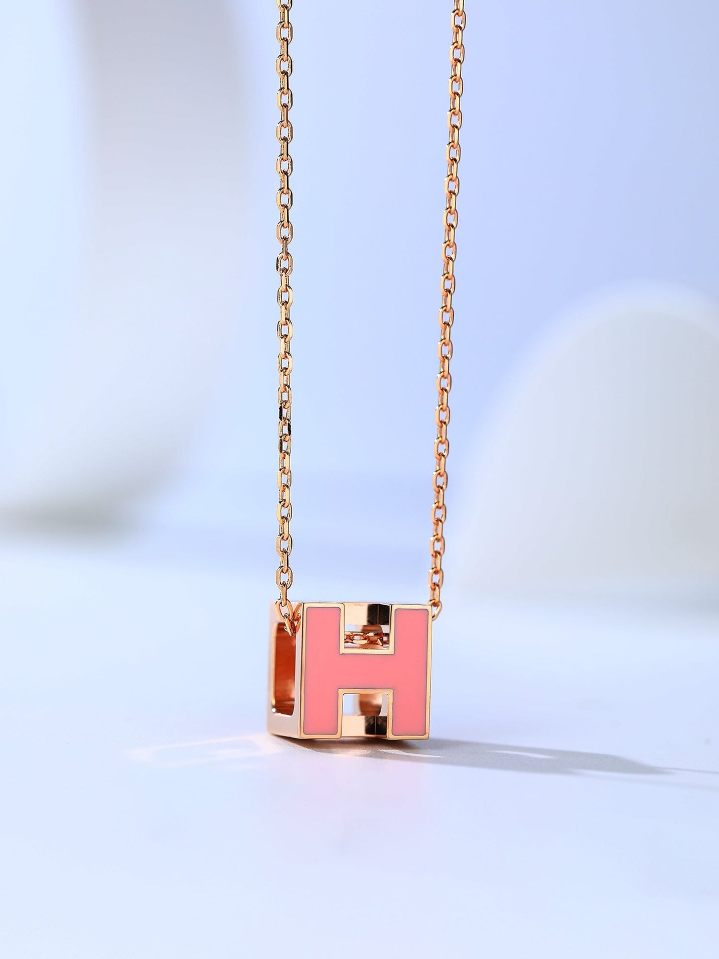 [Ornora Jewelry]H CAGE PINK GOLD NECKLACE