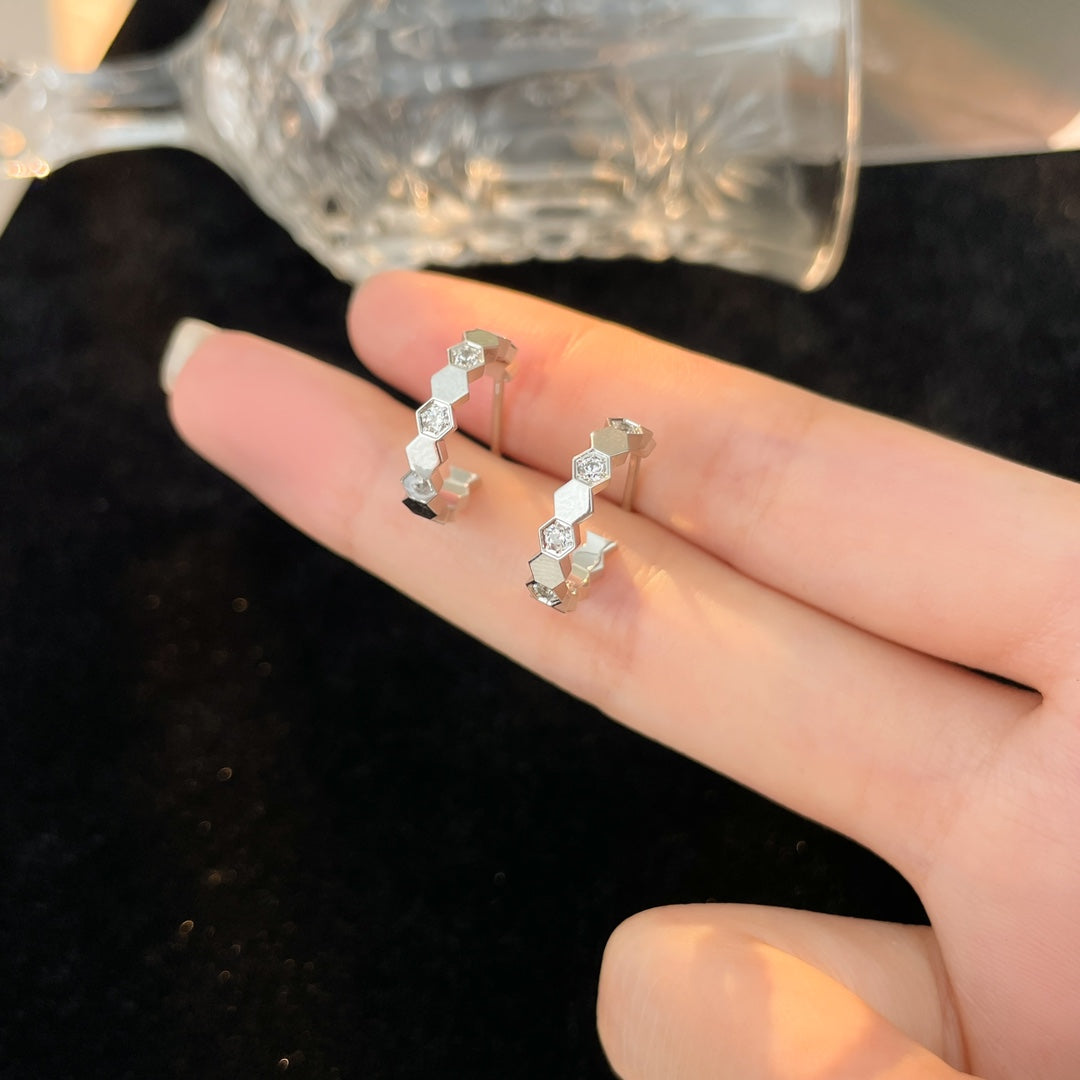 [Ornora Jewelry]BEE LOVE DIAMOND HOOP EARRINGS