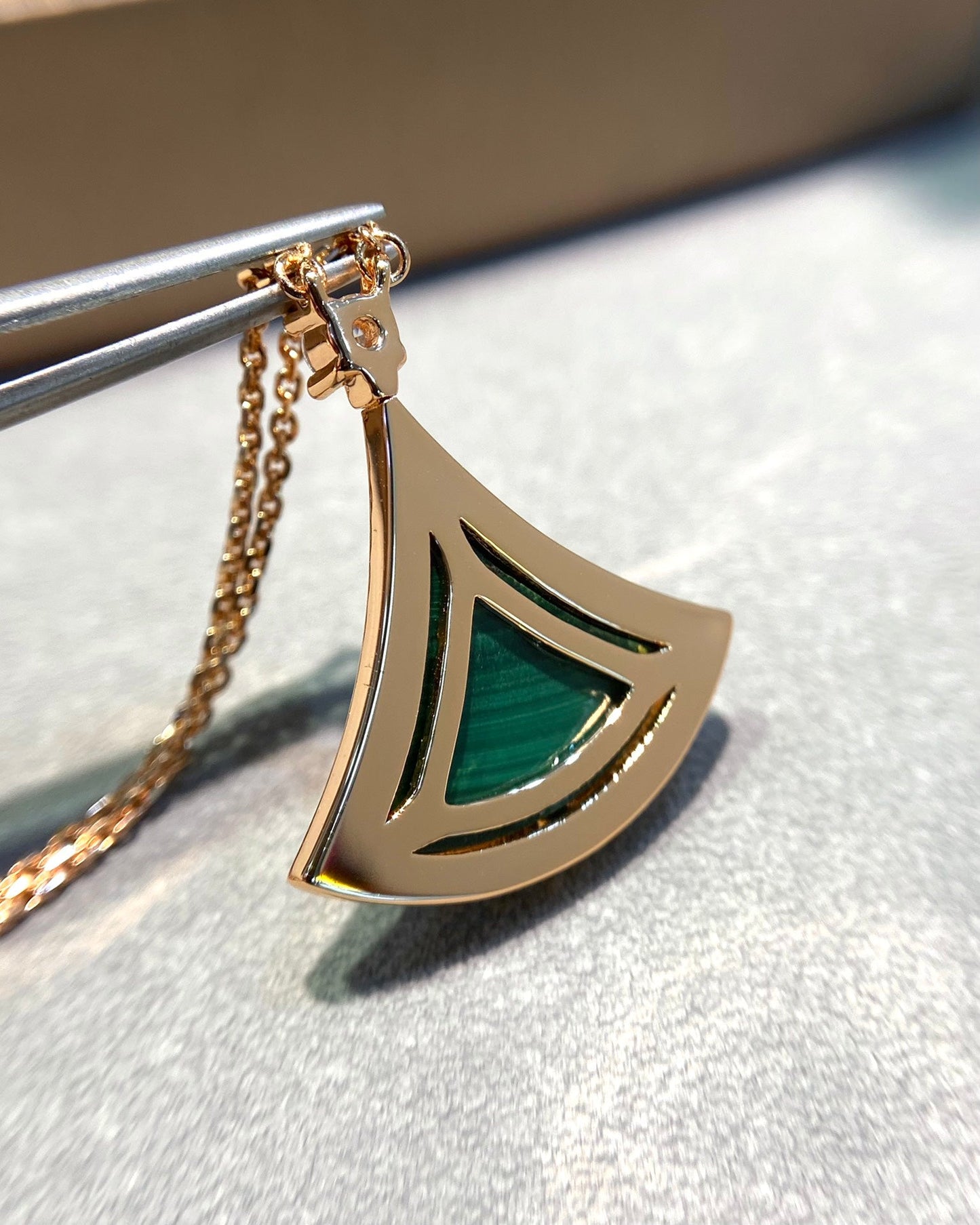 [Ornora Jewelry]DREAM MALACHITE DIAMOND PAVED PINK GOLD NECKLACE