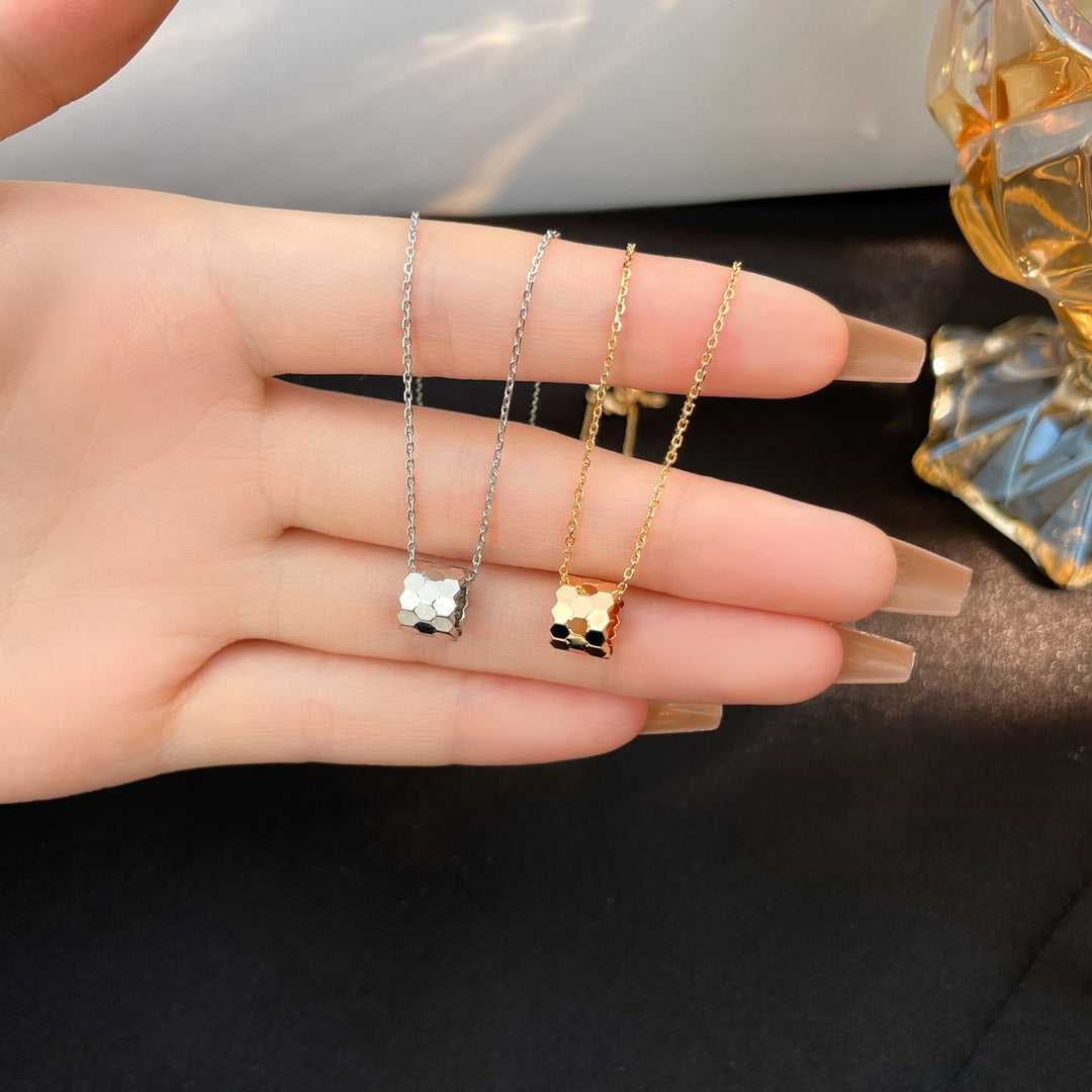 [Ornora Jewelry]BEE MINI NECKLACE