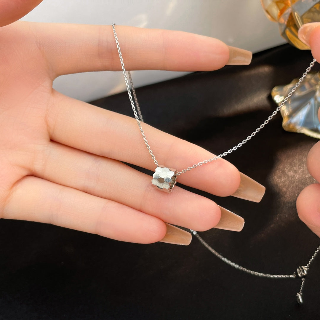 [Ornora Jewelry]BEE MINI NECKLACE