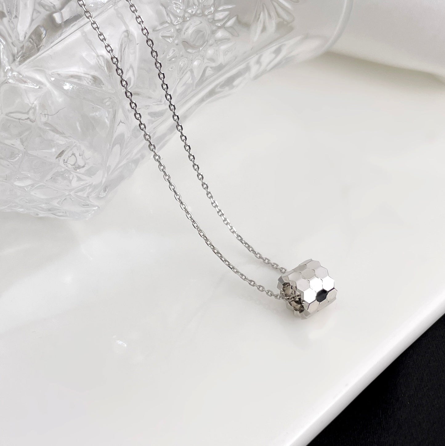 [Ornora Jewelry]BEE MINI NECKLACE