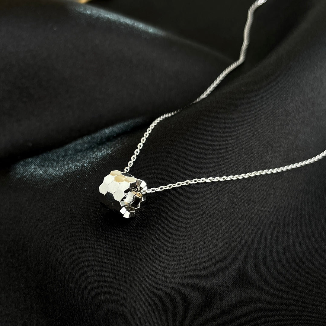 [Ornora Jewelry]BEE MINI NECKLACE