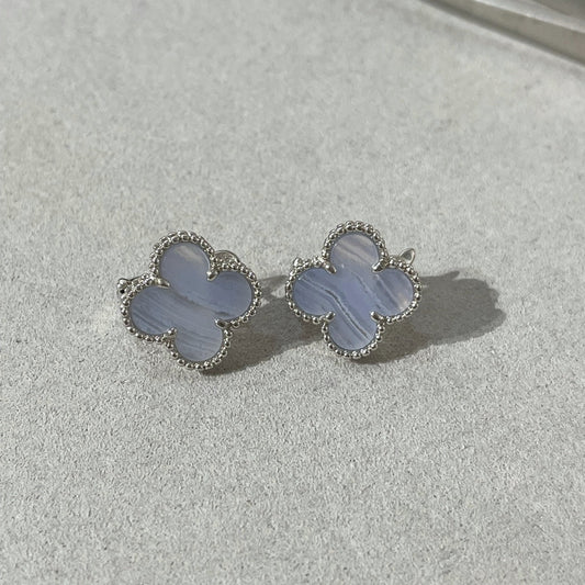 [Ornora Jewelry]CLOVER CHALCEDONY SILVER STUD EARRINGS