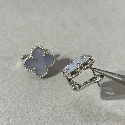 [Ornora Jewelry]CLOVER CHALCEDONY SILVER STUD EARRINGS