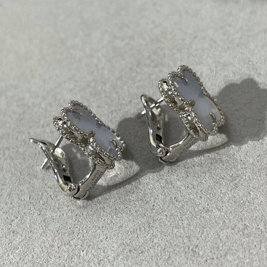 [Ornora Jewelry]CLOVER CHALCEDONY SILVER STUD EARRINGS