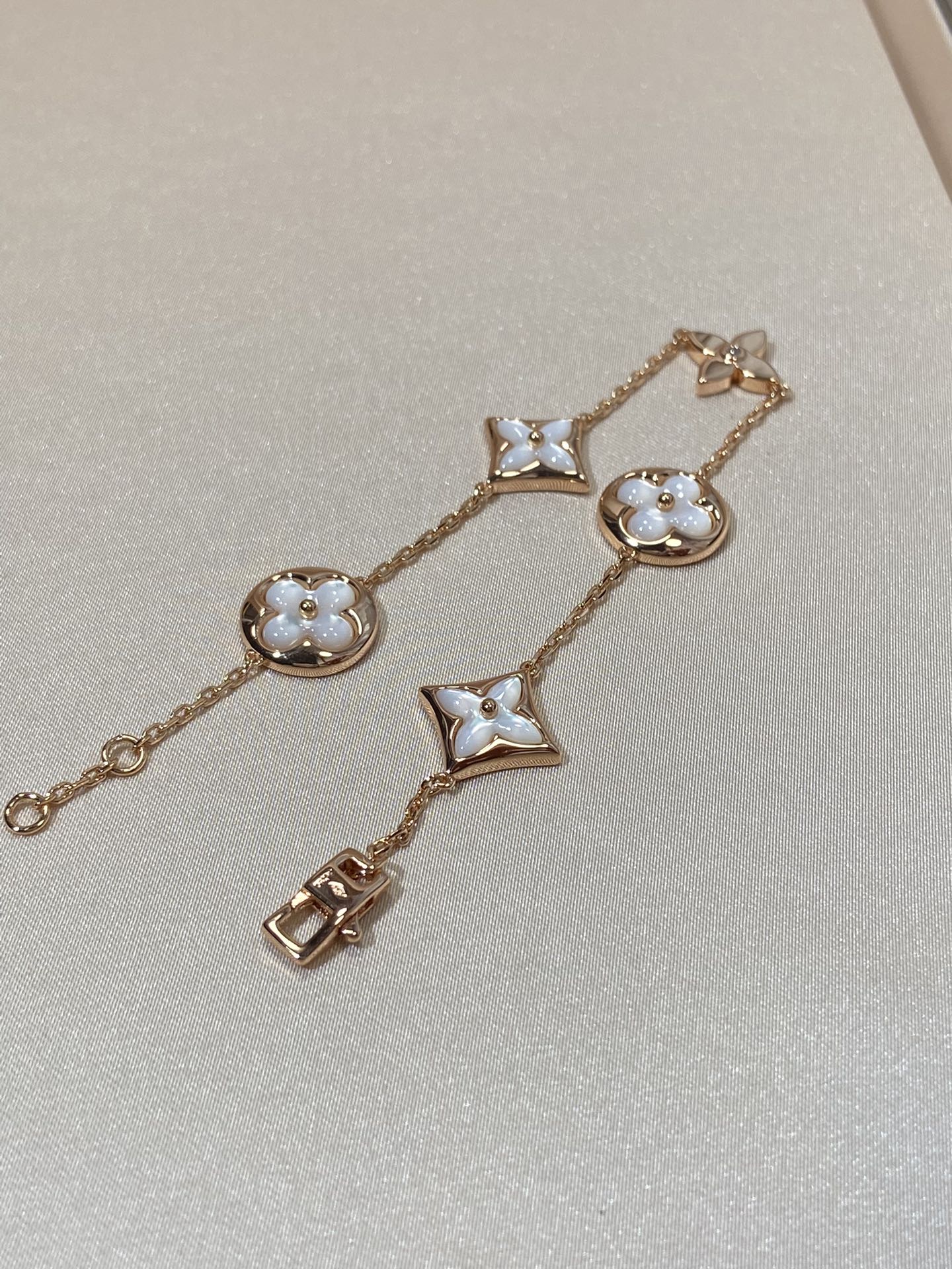 [Ornora Jewelry]STAR AND SUN 5 MOTIF MOP PINK GOLD BRACELET