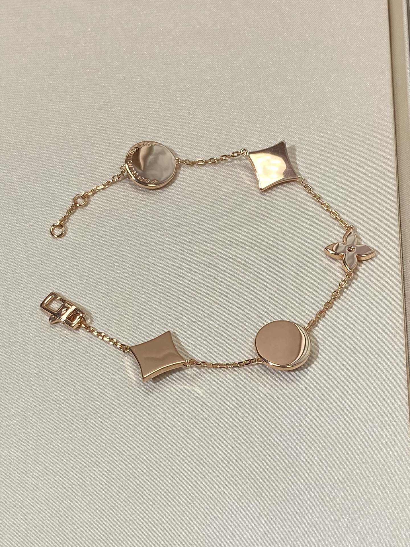 [Ornora Jewelry]STAR AND SUN 5 MOTIF MOP PINK GOLD BRACELET