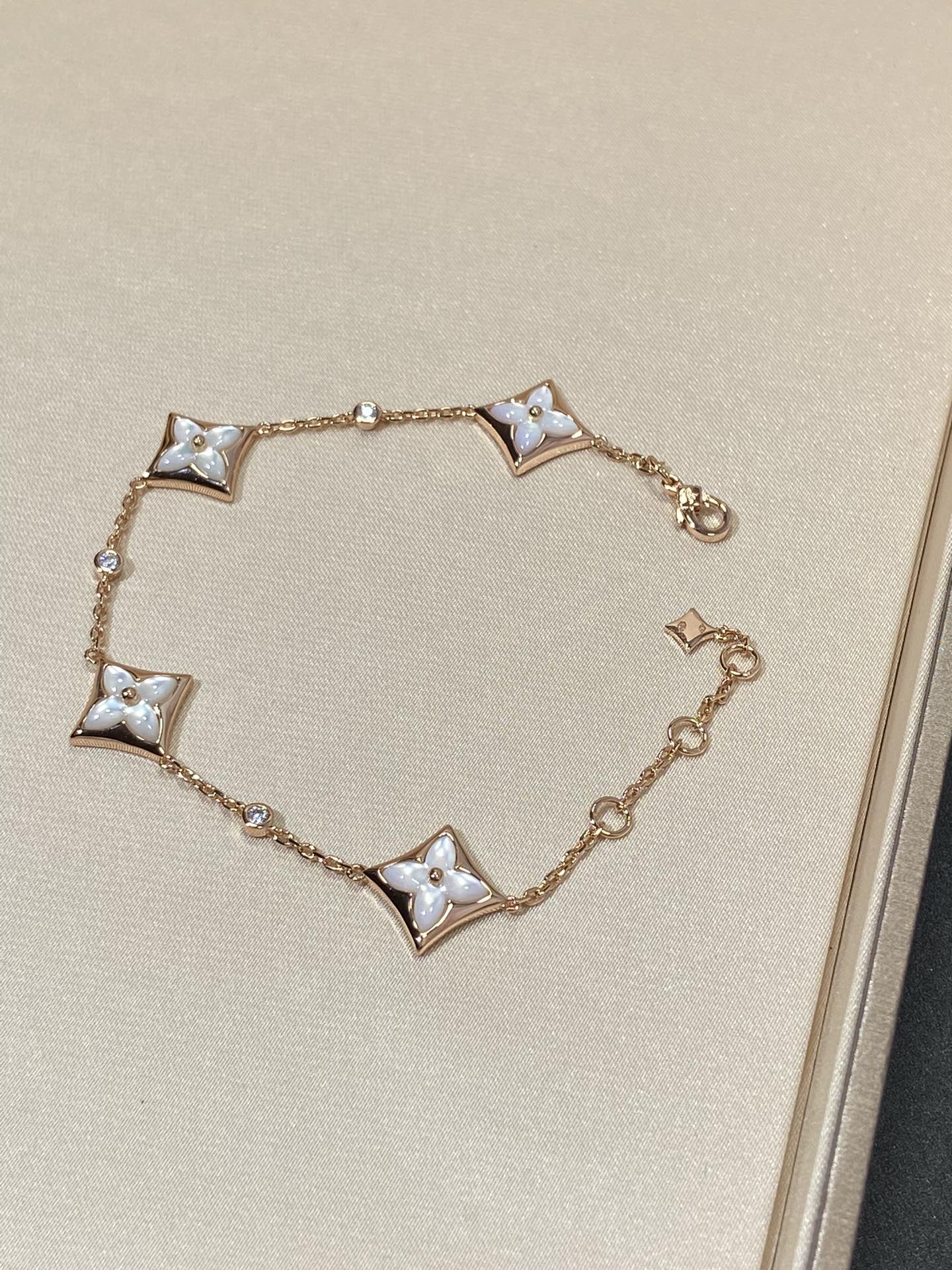 [Ornora Jewelry]STAR 4 MOTIF MOP DIAMOND PINK GOLD BRACELET