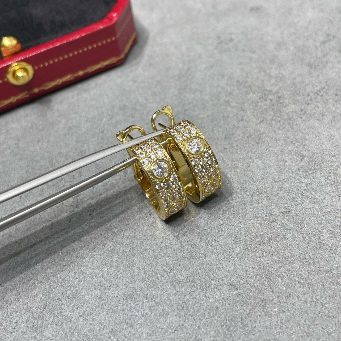[Ornora Jewelry]LOVE 5.5MM DIAMOND PAVED EARRINGS