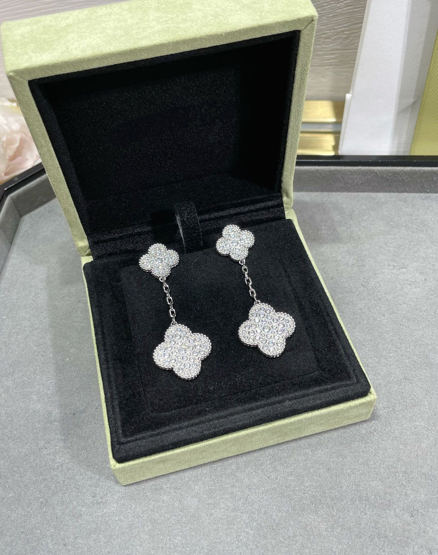 [Ornora Jewelry]CLOVER 2 MOTIFS DIAMOND PAVED SILVER EARRINGS
