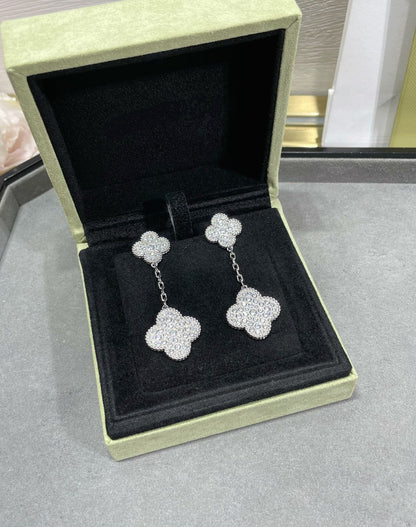 [Ornora Jewelry]CLOVER 2 MOTIFS DIAMOND PAVED SILVER EARRINGS